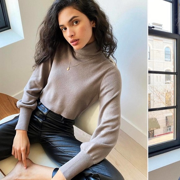 Aritzia Wilfred Rebecca Cropped Turtleneck Sweater Size S - Picture 4 of 11